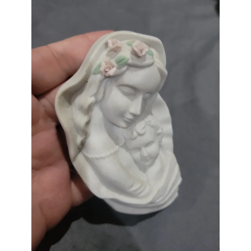 Vintage Porcelain Madonna Mary With Baby Wall Hanging Plaque